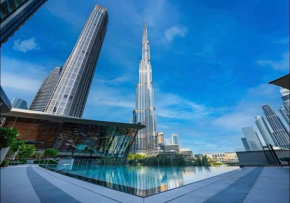 Luxury 2BR with infinity pool, Burj Khalifa & Fountain Views